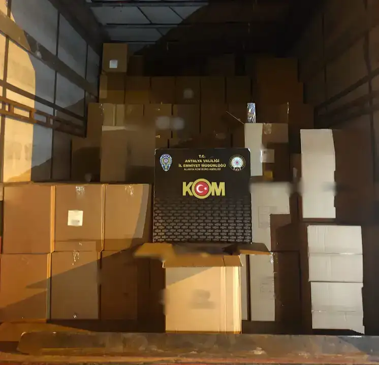 Tarihi Eserden Papağanlara Antalya’da Kaçakçılara Darbe 14